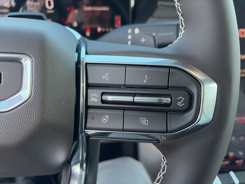 New 2026 GMC Acadia Denali w/ Super Cruise Package AWD/4WD image 14