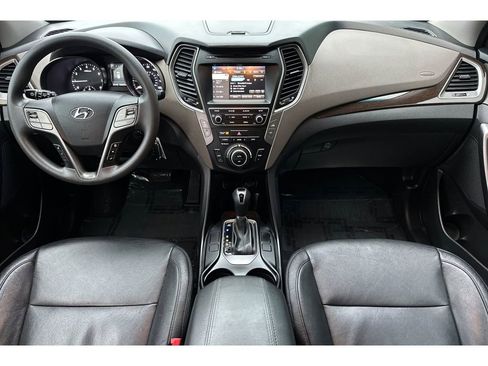 Used 2017 Hyundai Santa Fe Sport image 15