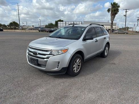 Used 2013 Ford Edge SE FWD image 3