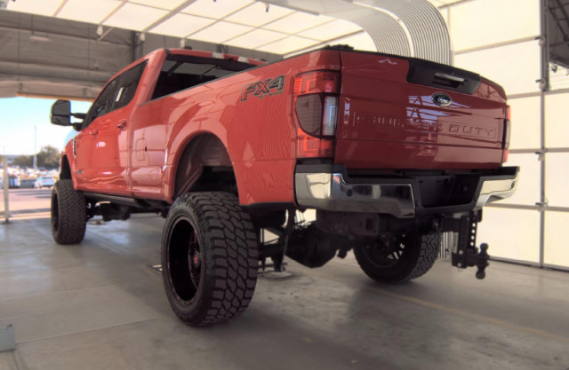 Used 2022 Ford F350 Lariat w/ Lariat Ultimate Package AWD/4WD image 6