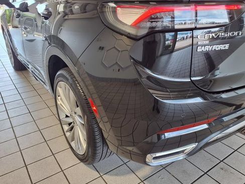 Used 2025 Buick Envision Avenir AWD/4WD image 23