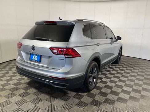Certified 2022 Volkswagen Tiguan SE AWD/4WD image 6