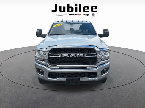 Used 2024 RAM 3500 Tradesman w/ Chrome Appearance Group image 2