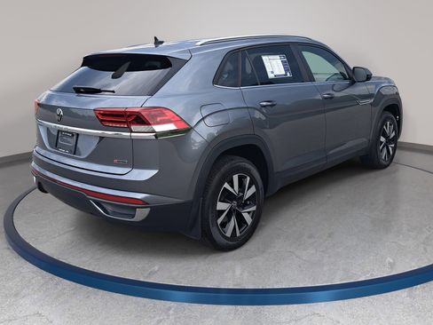 Used 2022 Volkswagen Atlas Cross Sport SE AWD/4WD image 5