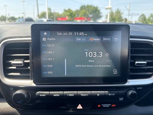 Used 2021 Hyundai Venue SE FWD image 31