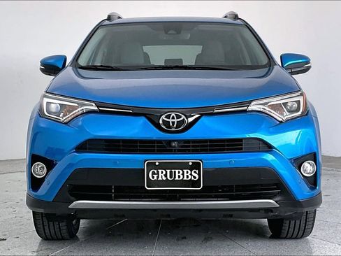 Used 2017 Toyota RAV4 Limited image 5
