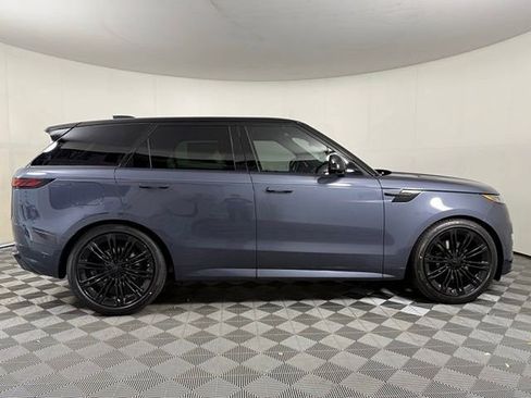 New 2026 Land Rover Range Rover Sport Dynamic SE AWD/4WD image 9