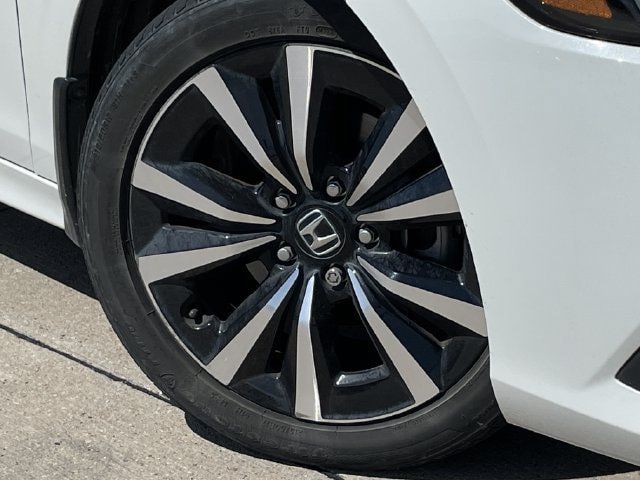 Used 2024 Honda Civic EX image 8