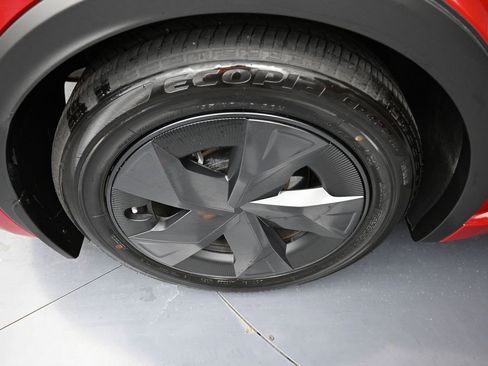 Used 2024 Toyota Prius LE image 24