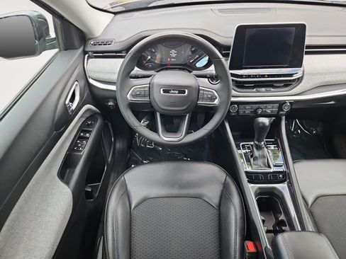 Used 2022 Jeep Compass Latitude AWD/4WD image 10