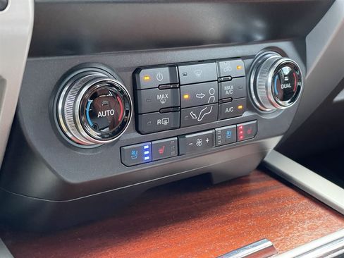 Used 2021 Ford F250 King Ranch w/ King Ranch Ultimate Package AWD/4WD image 32