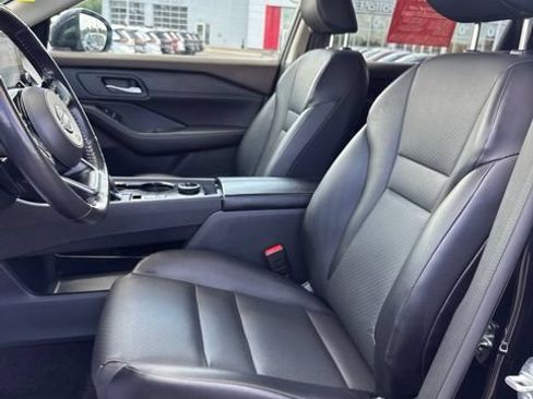 Certified 2023 Nissan Rogue SV w/ SV Premium B Package AWD/4WD image 9