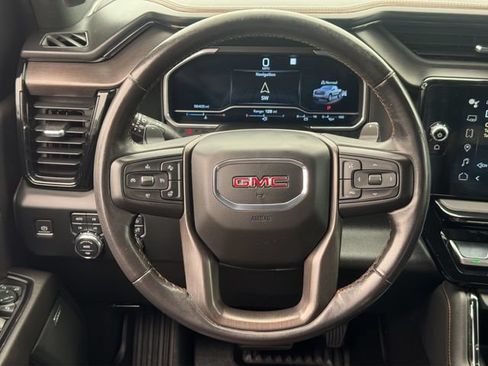 Used 2022 GMC Sierra 1500 AT4 w/ AT4 Premium Package AWD/4WD image 15