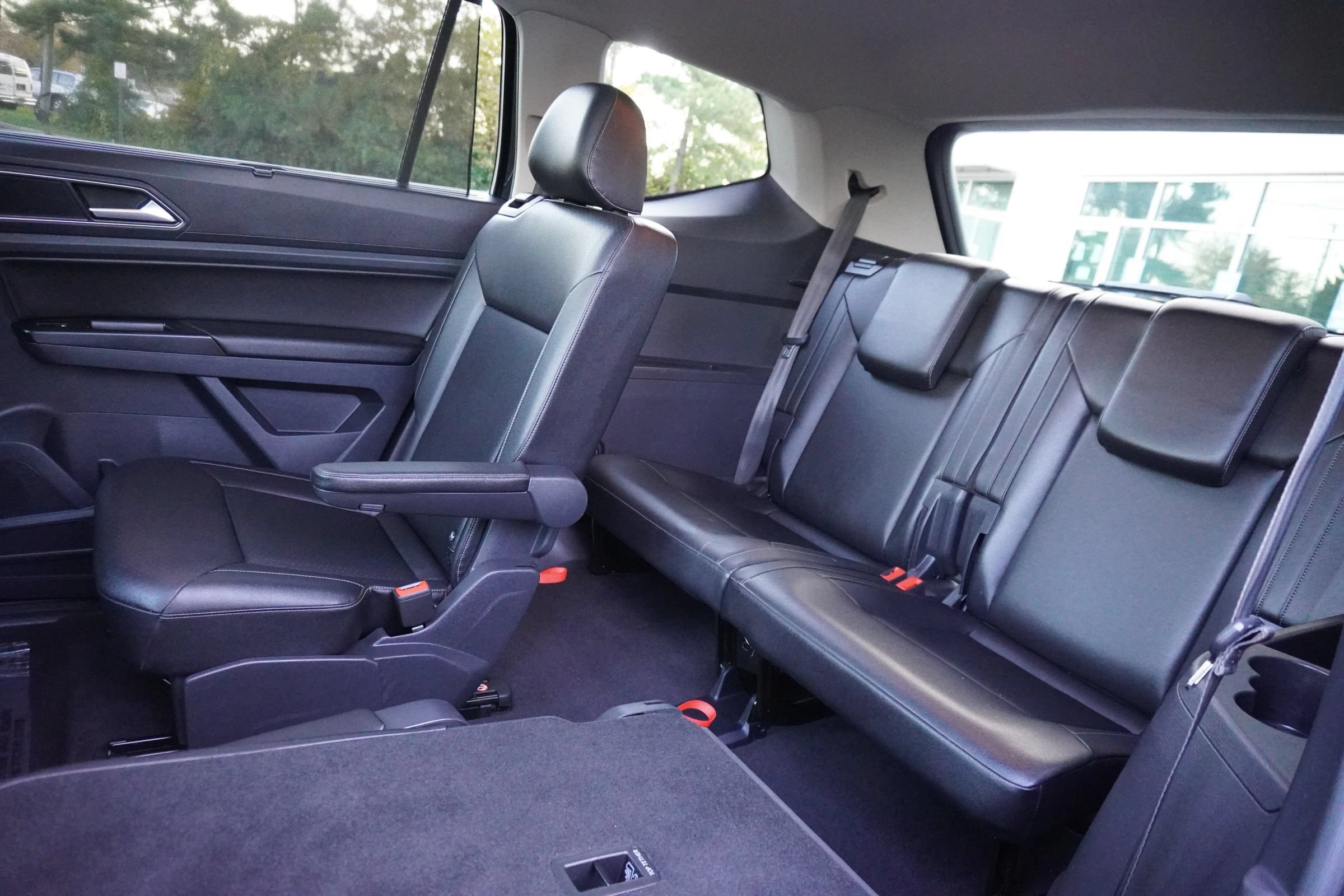 Used 2019 Volkswagen Atlas SEL R-Line AWD/4WD image 10
