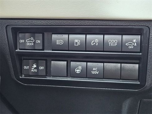 Used 2023 Toyota Tundra Capstone image 22