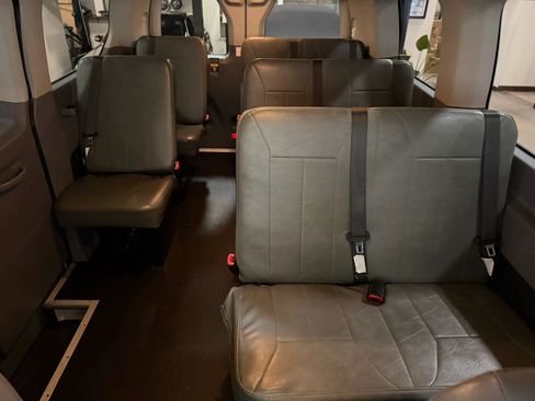 Used 2019 Ford Transit 150 XL RWD image 43