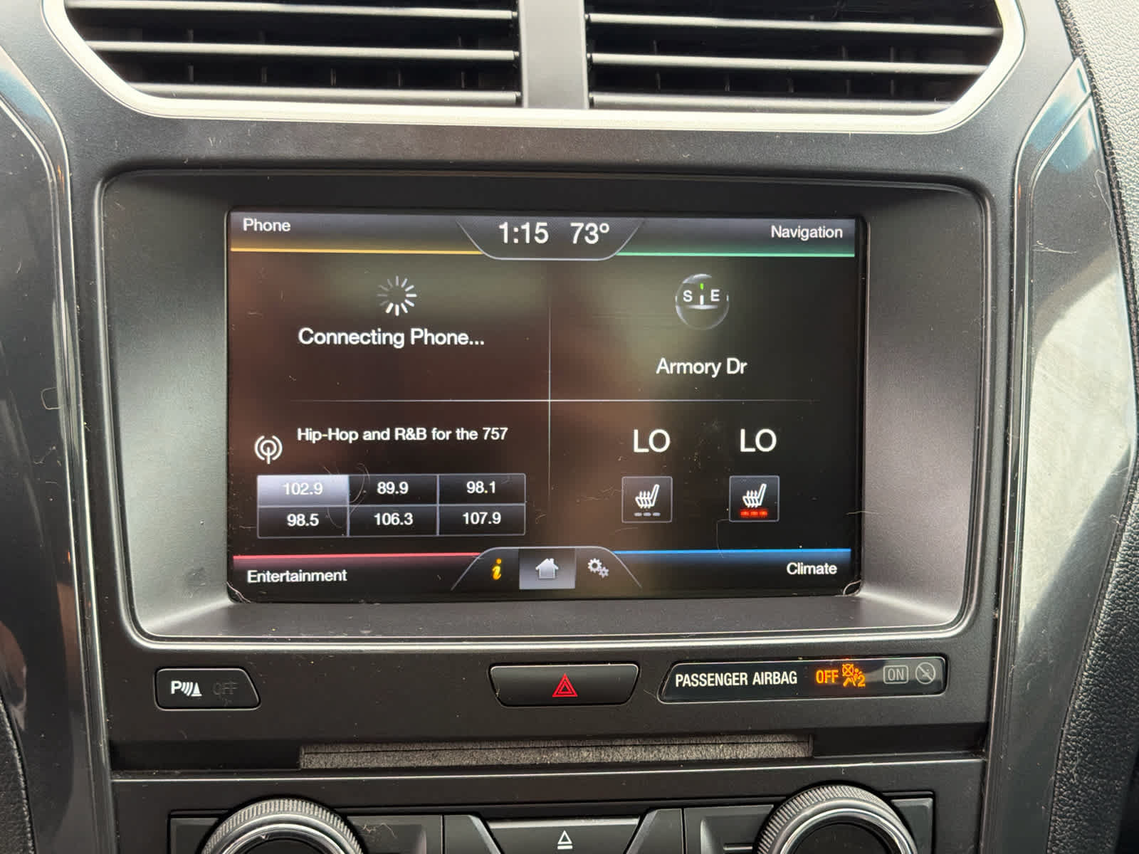 Used 2016 Ford Explorer XLT w/ Equipment Group 202A AWD/4WD image 22