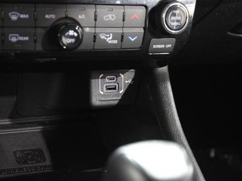 Used 2022 Jeep Compass Latitude image 14