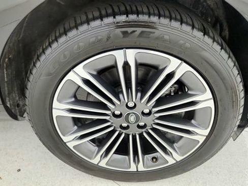 Used 2025 Land Rover Range Rover Evoque S AWD/4WD image 74