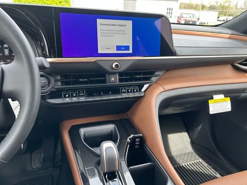 New 2026 Toyota Crown Signia AWD/4WD image 11