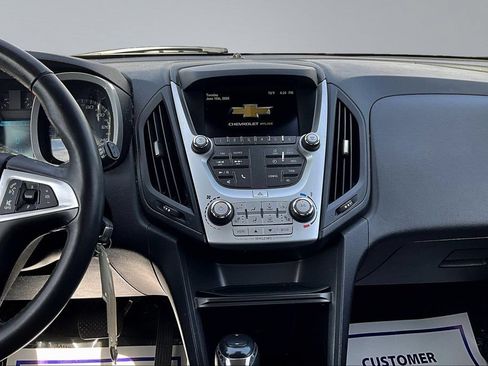 Used 2017 Chevrolet Equinox LT w/ Convenience Package AWD/4WD image 9