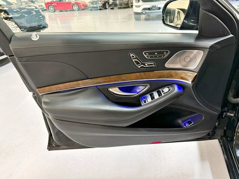 Used 2014 Mercedes-Benz S 550 Sedan image 29