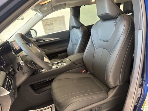 New 2026 INFINITI QX60 Luxe w/ Cargo Package AWD/4WD image 10