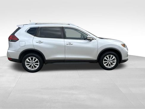 Used 2019 Nissan Rogue SV image 7