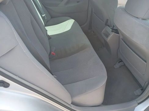 Used 2011 Toyota Camry LE w/ LE Extra-Value Pkg FWD image 18