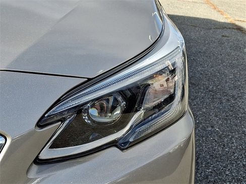 Used 2020 Subaru Outback Limited image 9