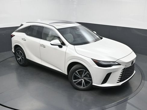 Used 2024 Lexus RX 350 Premium w/ Accessory Package (Z1) FWD image 32