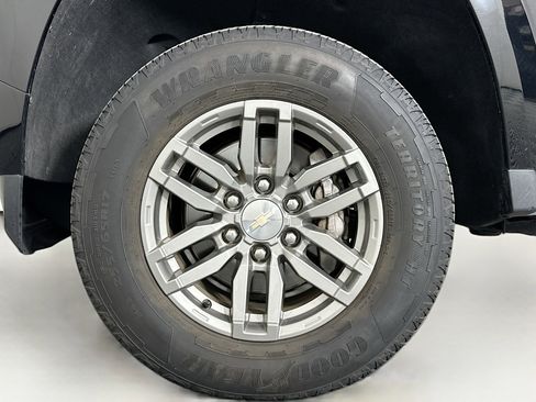 Used 2023 Chevrolet Colorado LT w/ LT Convenience Package II image 11