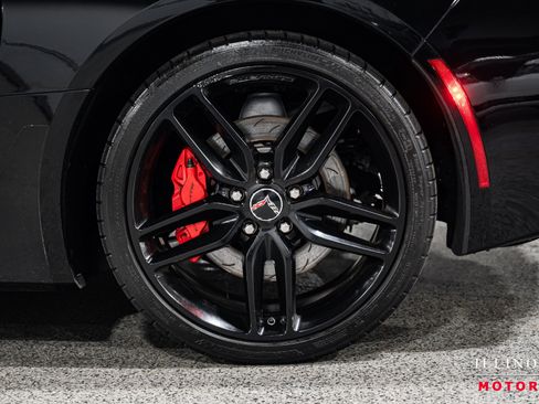 Used 2015 Chevrolet Corvette Stingray Coupe w/ 2LT Preferred Equipment Group image 10