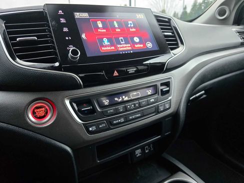 Used 2023 Honda Ridgeline Sport image 28