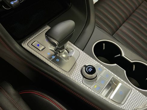 Used 2023 Genesis G70 2.0T w/ Sport Prestige Package image 21