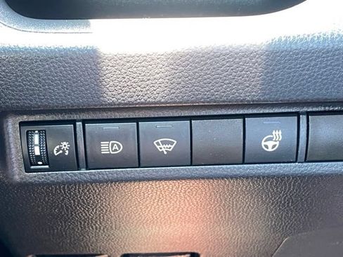 Used 2022 Toyota RAV4 XLE w/ XLE Grade Weather Package AWD/4WD image 14