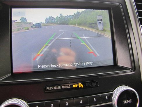 Used 2021 Ford Expedition XLT RWD image 41