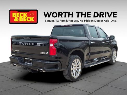 Used 2021 Chevrolet Silverado 1500 High Country w/ Technology Package image 5