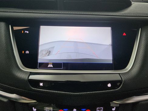 Used 2025 Cadillac XT5 Premium Luxury image 35