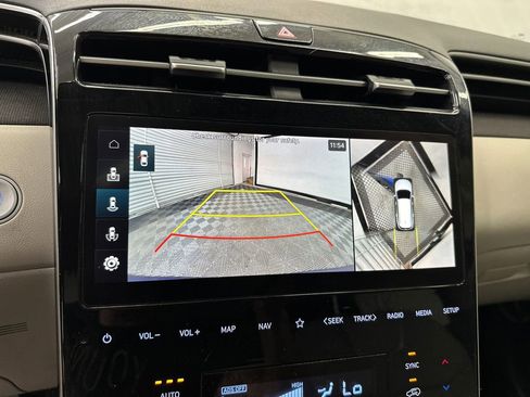 Used 2024 Hyundai Tucson Limited FWD image 31
