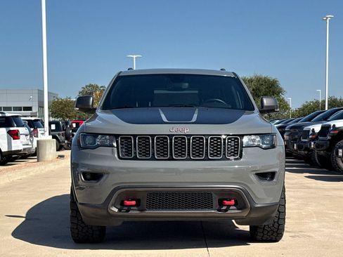 Used 2021 Jeep Grand Cherokee Trailhawk AWD/4WD image 2