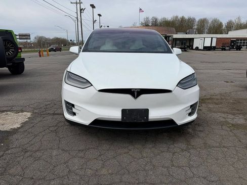 Used 2020 Tesla Model X Long Range AWD/4WD image 7