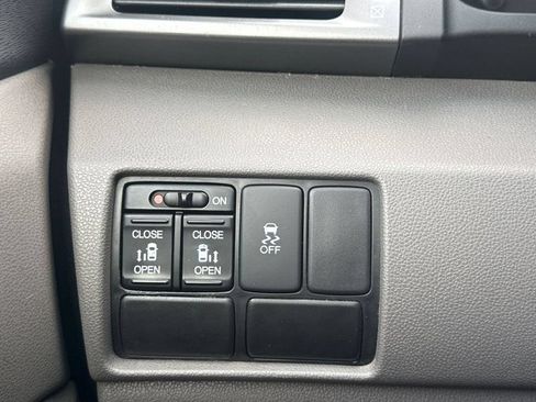 Used 2012 Honda Odyssey EX image 26