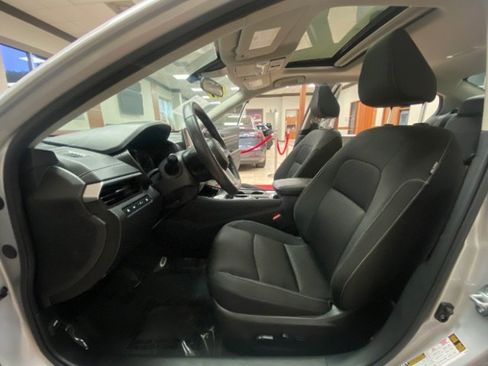 Used 2022 Nissan Altima 2.5 SV w/ SV Premium Package image 18