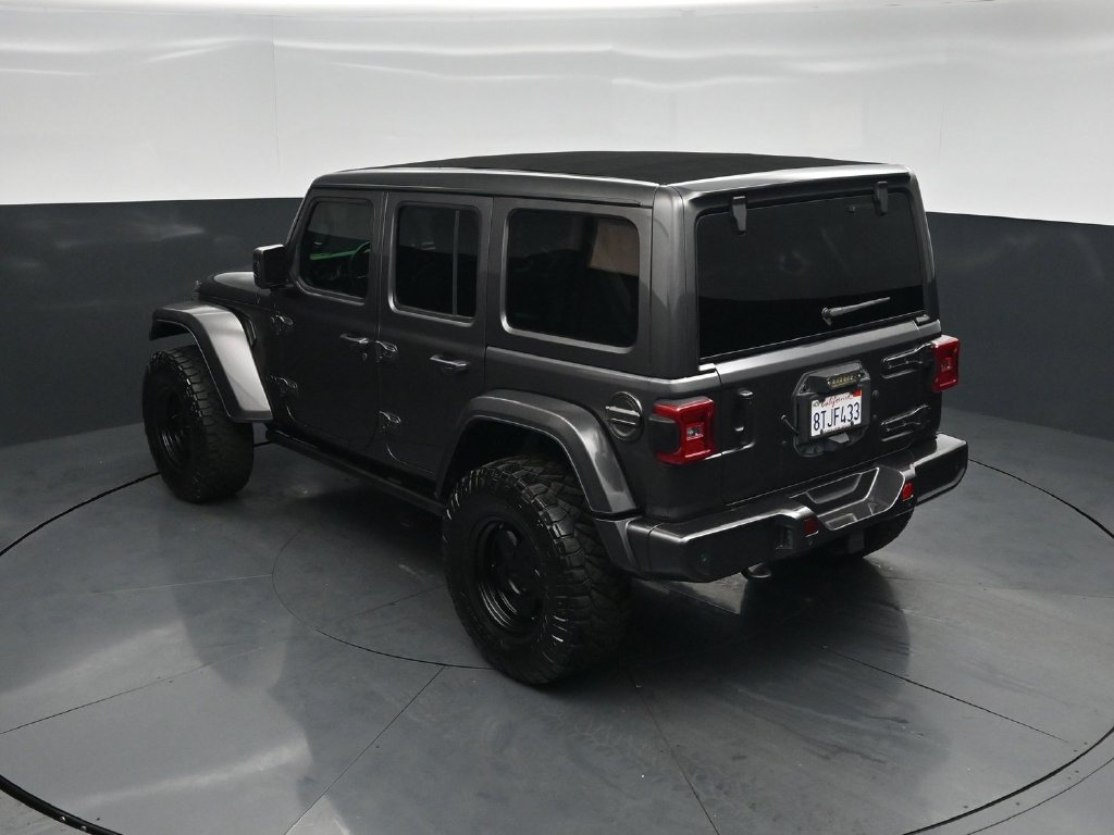 Used 2020 Jeep Wrangler Unlimited Sahara AWD/4WD image 35