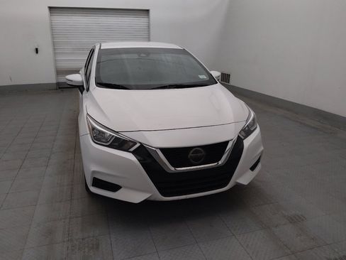 Used 2021 Nissan Versa SV FWD image 14