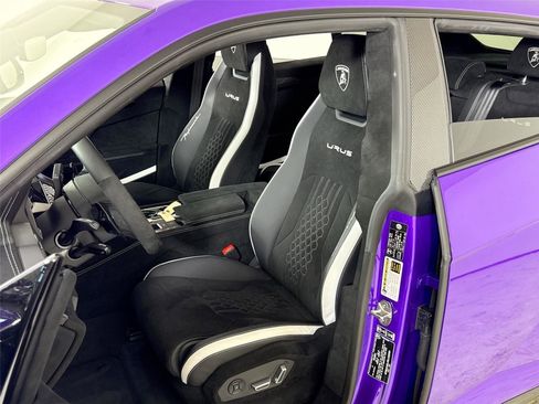 Used 2024 Lamborghini Urus Performante image 12