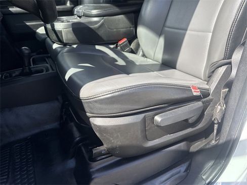 Used 2022 RAM 2500 Tradesman w/ Chrome Appearance Group image 12