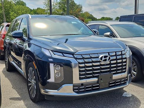 Used 2024 Hyundai Palisade Calligraphy AWD/4WD image 2