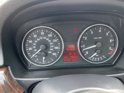 Used 2006 BMW 330xi Sedan AWD/4WD image 18